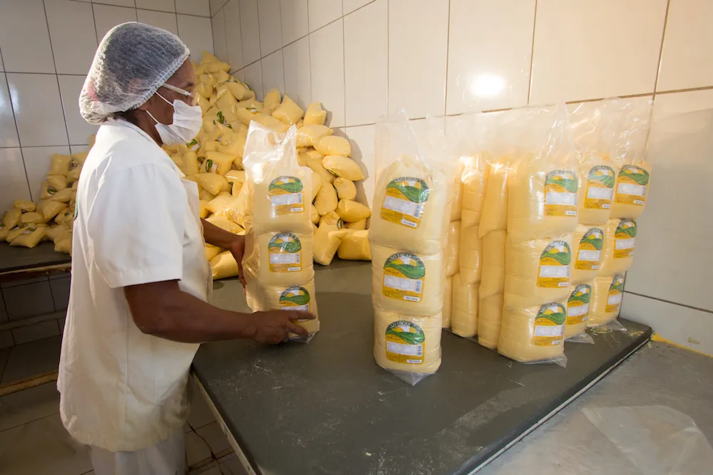 Empacotamento do fubá